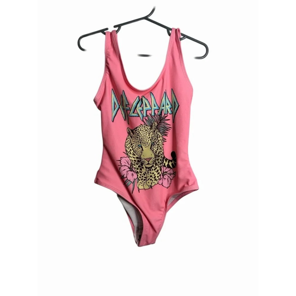 def leapard girls one piece pink swimsuit‎ size 4 5